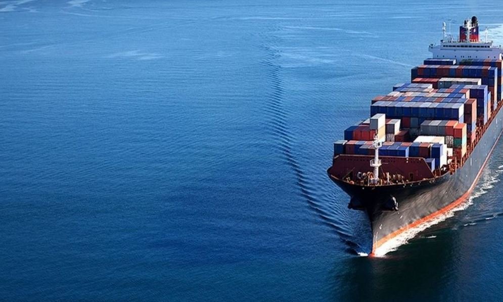 Η ναυτιλία σε τροχιά αβεβαιότητας – Ραγδαίες ανατροπές σε ασφάλιση, δρομολόγια και επενδύσεις – enikonomia.gr