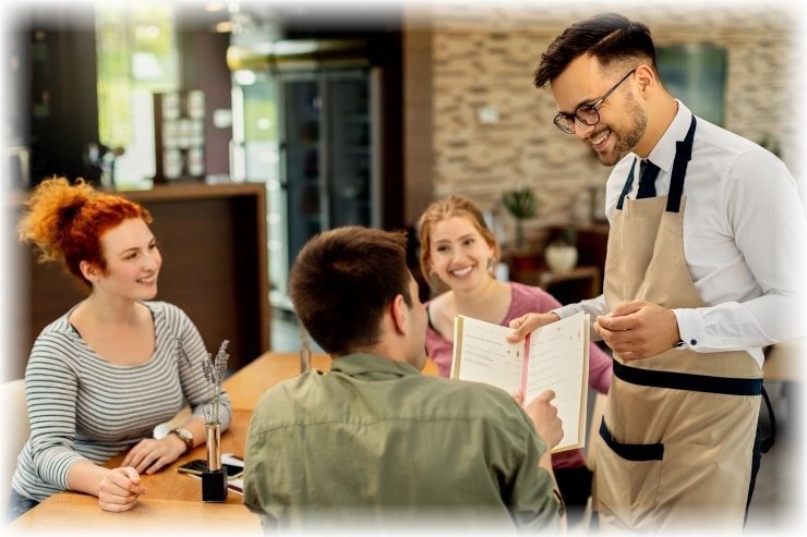 Μητσοτάκης: “Εντυπωσιακή αύξηση 1000% στις δηλωθείσες υπερωρίες στον τουρισμό με την κάρτα εργασίας”