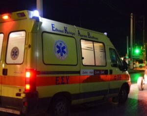 Πυροβολισμοί με δύο τραυματίες σε καφετέρια στον Κολωνό