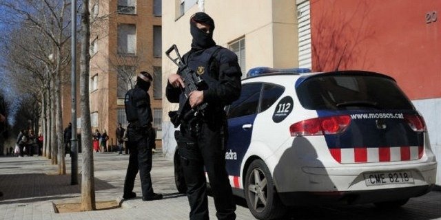 Ισπανία: Ακροδεξιοί επιτέθηκαν σε οικογένειες και ηλικιωμένους από την Αφρική-Aκολούθησαν εντάσεις