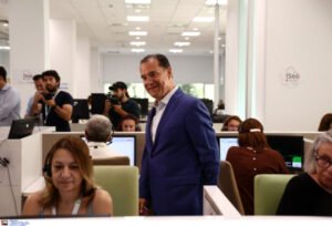 Γεωργιάδης για τη νέα γραμμή Υγείας 1566: Kαταργούμε από σήμερα πάνω από 100 τηλεφωνικές γραμμές, πλέον