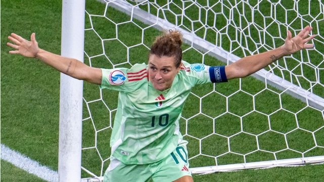 Euro Γυναικών 2025: Με “χρυσή” σκόρερ τη Τζιρέλι, η Ιταλία 2-1 τη Νορβηγία και προκρίθηκε στα ημιτελικά