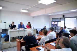 Φάμελλος στην ΠΓ του ΣΥΡΙΖΑ: «Αναξιόπιστος και απονομιμοποιημένος ο πρωθυπουργός» – Ποιες είναι οι