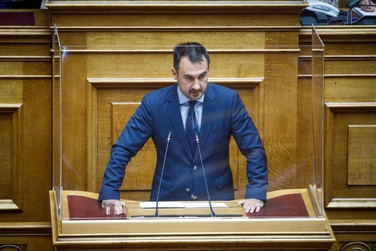 Χαρίτσης: Σφοδρή επίθεση στην κυβέρνηση για τον σιδηρόδρομο