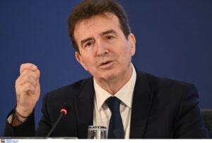 Μιχάλης Χρυσοχοΐδης: Συγχαρητήρια για το «μπλόκο» στη μεγαλύτερη ποσότητα κοκαΐνης που έχει κατασχεθεί ποτέ