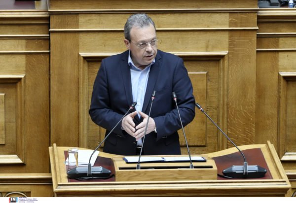 Φάμελλος: Κοινή πρωτοβουλία με Νέα Αριστερά για επαναφορά 13ης σύνταξης και κατάργηση εισφοράς αλληλεγγύης
