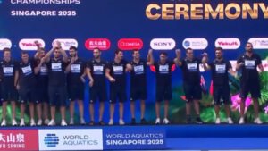 Παγκόσμιο Πρωτάθλημα Υγρού Στίβου: Η απονομή του χάλκινου μεταλλίου στην Ελλάδα – Η Ισπανία το χρυσό, με νίκη επί της Ουγγαρίας