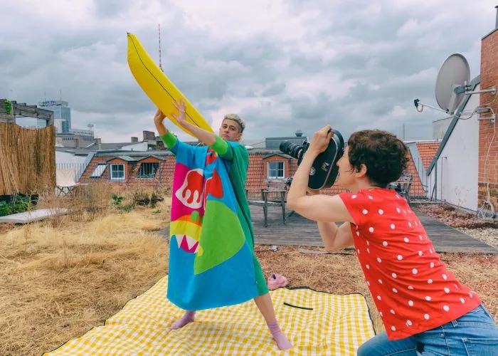 Newman x ΣΤΕΛΛΑ: Το παράλληλο πρόγραμμα του Newman πάει θερινό