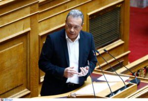 Φάμελλος: Η κυβέρνηση παράγει σκάνδαλα και τρέχει να τα κουκουλώσει