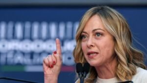 Μελόνι: «Θετική η συμφωνία ΕΕ – ΗΠΑ για τους δασμούς, αλλά αναμένουμε λεπτομέρειες»