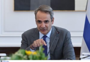 Επικοινωνία Μητσοτάκη με τον δήμαρχο Κυθήρων που κατέρρευσε κατά την διάρκεια συντονισμού κατάσβεσης της