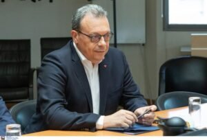 Φάμελλος στην ΠΓ του ΣΥΡΙΖΑ: «Το καθεστώς Μητσοτάκη δημιουργεί πολιτική και θεσμική κρίση, για να