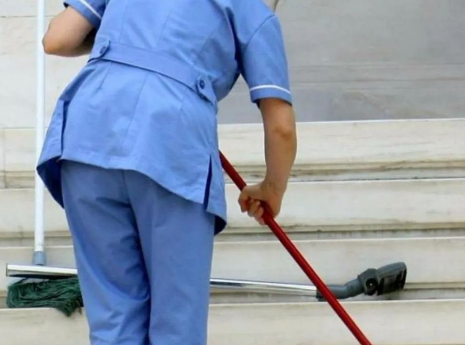 Προσλήψεις 1.001 σχολικών καθαριστών σε δήμους: Λήγει σήμερα η προθεσμία για τις αιτήσεις – Ποιους αφορά –