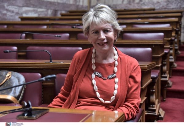 Η ΕΣΗΕΑ στηρίζει τον δημοσιογράφο Άγγελο Προβολισιάνο και αποδοκιμάζει την Έλενα Ακρίτα για την ανάρτησή της