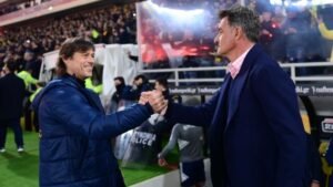 Σεβίλλη: Εγκωμιαστικά σχόλια του Μίτσελ για τον Αλμέιδα – “Είναι ο κατάλληλος προπονητής”