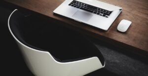 Handelsblatt: Τι αναφέρει για την Ελλάδα και τις 13 ώρες εργασίας – enikonomia.gr