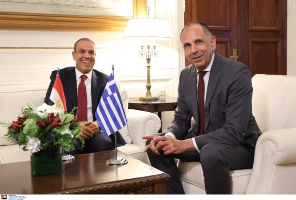 ΑΠΕΥΘΕΙΑΣ – Οι κοινές δηλώσεις του Γιώργου Γεραπετρίτη με τον Αιγύπτιο υπουργό Εξωτερικών