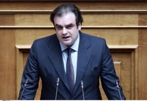 Πιερρακάκης: «Από τη Δευτέρα βάζουμε καθαρούς κανόνες» – Το βίντεο στο TikTok για τις αλλαγές στις αναλήψεις