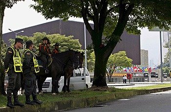 Κολομβία: Νεκρός ο υποψήφιος πρόεδρος Μιγκέλ Ουρίμπε – Δύο μήνες μετά την απόπειρα δολοφονίας του