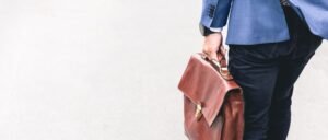 Δικαστική απόφαση – βόμβα: Ποιοι εργαζόμενοι άνω των 60 ετών δεν μπορούν να απολυθούν – enikonomia.gr