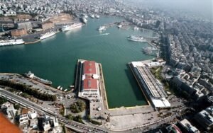 Συγκέντρωση στο λιμάνι του Πειραιά για κρουαζιερόπλοιο με ισραηλινούς τουρίστες την Πέμπτη