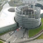 Ευρωβαρόμετρο 2026: Το 75% των Ευρωπαίων Βλέπει την ΕΕ ως «Ασφαλές Καταφύγιο» σε Περίοδο Γεωπολιτικής Αβεβαιότητας