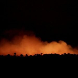 Ισπανία: Ένας πυροσβέστης έχασε τη ζωή του, ενώ στην κατάσβεση πυρκαγιάς