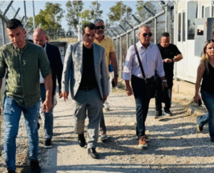 Πλεύρης: Επίσκεψη στην Αμυγδαλέζα – Άμεση προσαρμογή της λειτουργίας των δομών στο νέο νόμο αποτροπής της