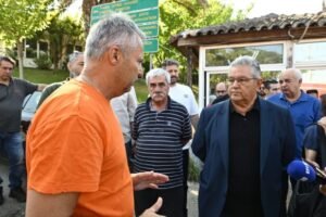Κουτσούμπας: Επίσκεψη σε πυρόπληκτες περιοχές της Πάτρας – «Επιλεκτικά ανίκανο το Κράτος»