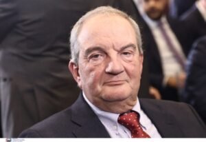 Κώστας Καραμανλής: Με βαθιά συγκίνηση αποχαιρετώ τον Απόστολο Βεσυρόπουλο
