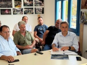 Παπασταύρου: Επίσκεψη σε Αμοργό, Λιάδια, Κίναρο και Λέβιθα για την αλιεία και την προστασία των θαλασσών –