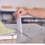 Δημοσκόπηση Interview: Η Νέα Δημοκρατία προηγείται με 18,7% έναντι του ΠΑΣΟΚ – Τι πιστεύουν οι Έλληνες για τη στρατιωτική βοήθεια στην Κύπρο