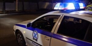 Πάτρα: Κουκουλοφόροι εισέβαλαν σε σούπερ μάρκετ – Άρπαξαν 5.500 ευρώ και εξαφανίστηκαν