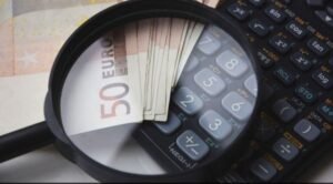 Σύσκεψη στην ΤτΕ για τη διαχείριση του ιδιωτικού χρέους – enikonomia.gr