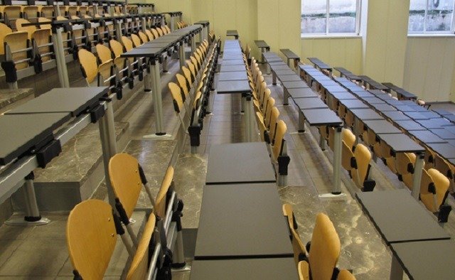 Ούτε Χάρβαρντ ούτε Κέιμπριτζ- «Αναβάθμιση» με… δευτερότριτα ιδιωτικά πανεπιστήμια
