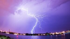 Σάρωσε τη Δυτική Ελλάδα η κακοκαιρία, η πρόβλεψη για την Κυριακή