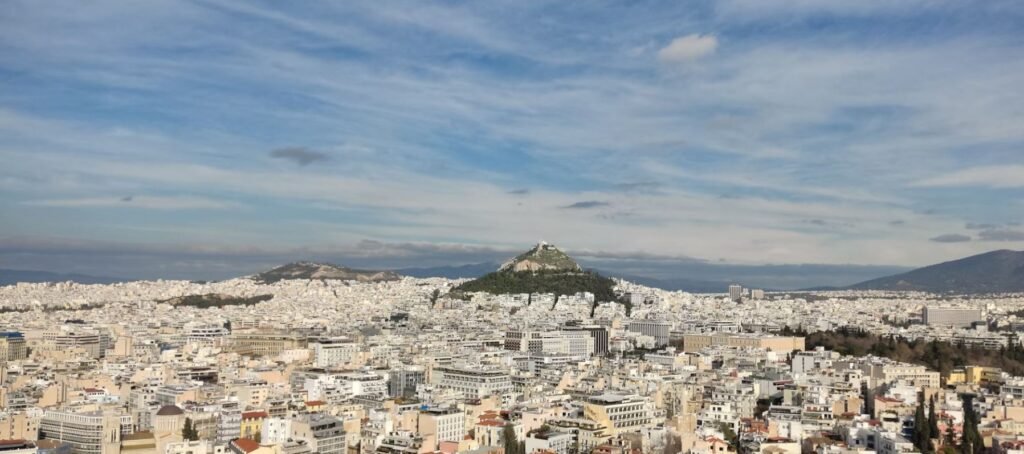 Βουλή: Σήμερα αρχίζει η επεξεργασία του νομοσχεδίου για την Κοινωνική Αντιπαροχή – Τα 4 βασικά