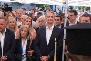 Άνοιξε τις πύλες της η 89η ΔΕΘ: Στον αγιασμό ο Κυριάκος Μητσοτάκης – Δείτε φωτογραφίες και βίντεο
