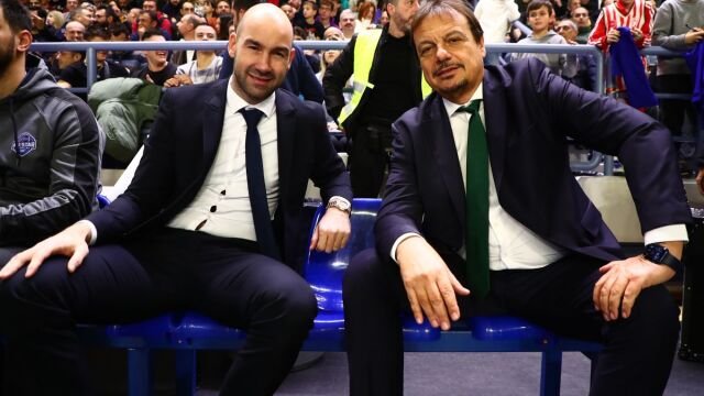 Eurobasket 2025: Ο Αταμάν… οδηγεί την κούρσα στην ψηφοφορία του καλύτερου προπονητή και ο Σπανούλης ακολουθεί!