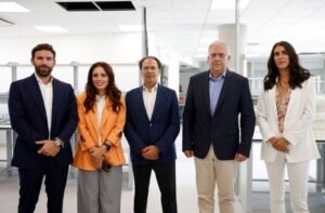 Θεοδωρικάκος: Στηρίζουμε τη στρατηγική επένδυση της ELPEN που συμβάλλει στο νέο παραγωγικό πρότυπο της χώρας