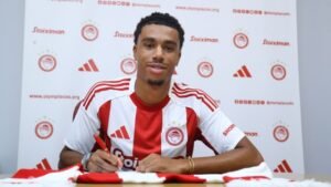 Ολυμπιακός, μεταγραφές: Επίσημα ερυθρόλευκος ο Ζέιν Σίλκοτ-Ντιούμπερι