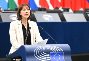 Ευρωκοινοβούλιο: Υπερψηφίστηκαν οι τροπολογίες της Έλενας Κουντουρά για τα νησιά, τη στέγαση, το βιώσιμο τουρισμό και τη δίκαιη μετάβαση