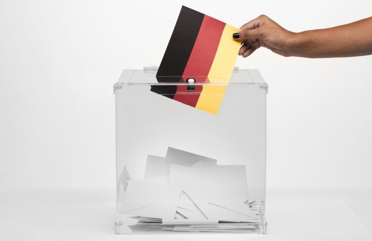 Γερμανία: Κρίσιμες κάλπες στη Βόρεια Ρηνανία-Βεστφαλία – «Μάχη» για την εξουσία