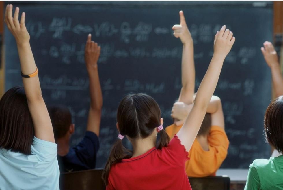 Έρχεται νέο ειδικό κρατικό voucher για μαθητές: Οι δικαιούχοι, το ποσό και τα κριτήρια – enikonomia.gr