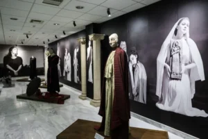 Ο ΠτΔ εγκαινίασε το Μουσείο Άννας Συνοδινού στο Λουτράκι