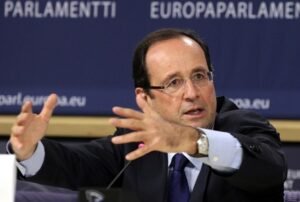 Ολάντ: Yπέρ της φορολόγησης του πλούτου στη Γαλλία