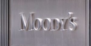 Moody’s: Θετικό για το αξιόχρεο της Ελλάδας το πακέτο φοροελαφρύνσεων που ανακοινώθηκε στη ΔΕΘ – Τι