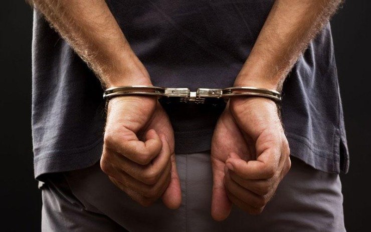 Συνελήφθη 32χρονος για σεξουαλική παρενόχληση τριών γυναικών στο Αιγάλεω καθώς και για εμπρησμό στον Υμηττό
