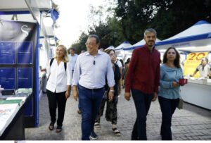 Φάμελλος: «Στηρίζουμε τους ανθρώπους του πνεύματος, απέναντι στην κυβέρνηση που αμφισβητεί ακόμα και την