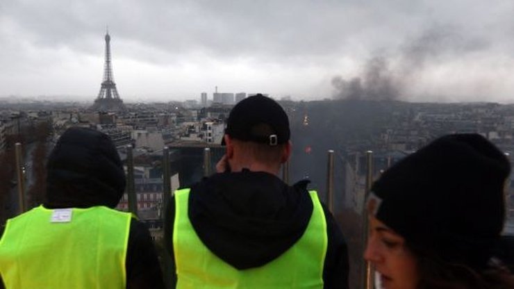 Γαλλία: Σε απεργιακό κλοιό αναμένεται να βρεθεί αύριο η χώρα